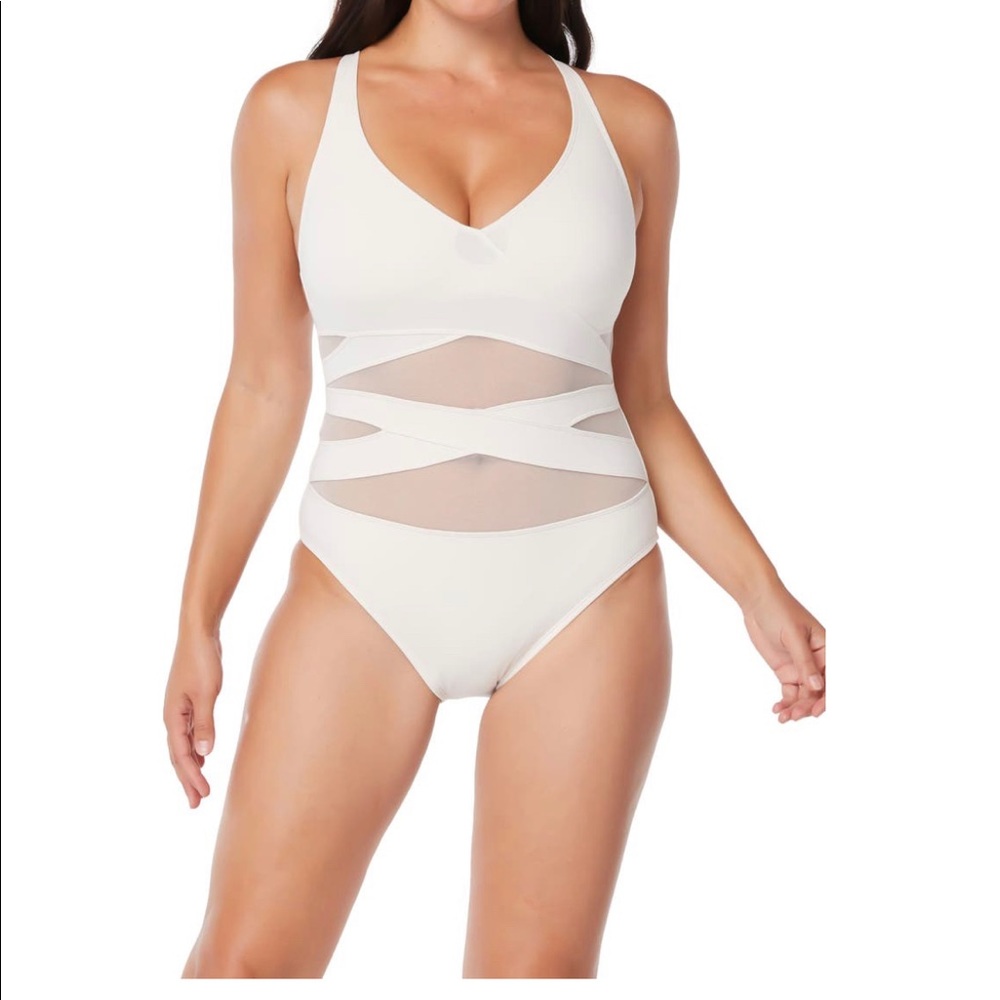 BLEU BY ROD BEATTIE Don't Mesh with Me One-Piece Swimsuit rbdm22754